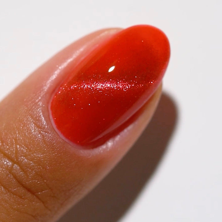 DND 9D Cat Eye Smoothie #03 – Ruby Mirage