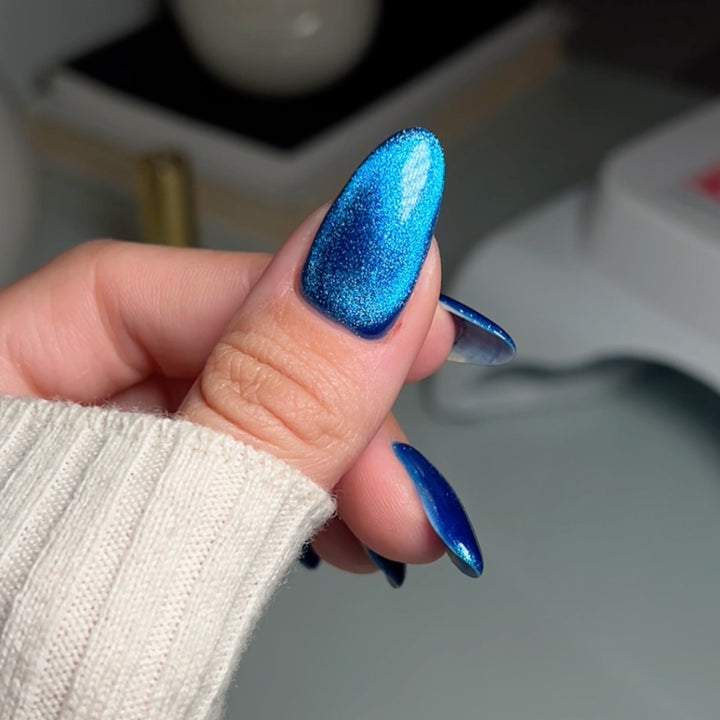 DND 9D Cat Eye Smoothie #04 - Galactic Sapphire