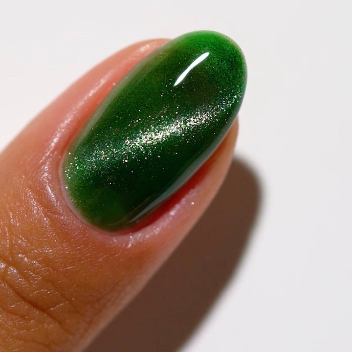 DND 9D Cat Eye Smoothie #08- Purrsian Purrfection