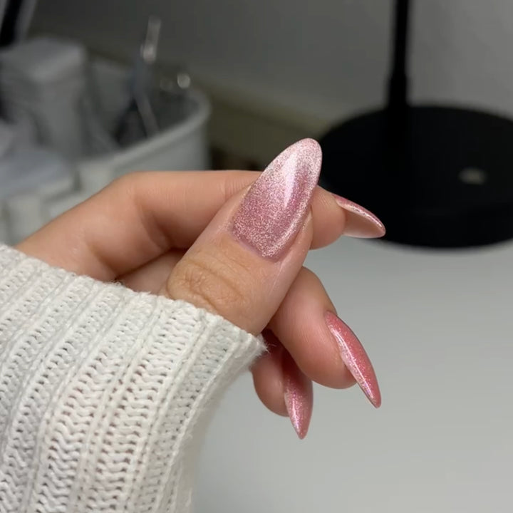 DND 9D Cat Eye Unicorn #16- Sugar Floss