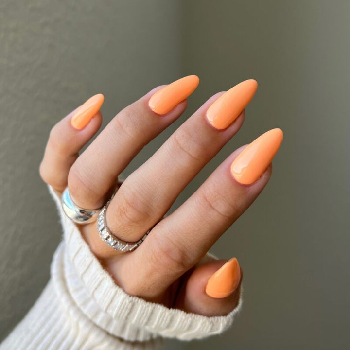 DND Crème Peach DIVA #145
