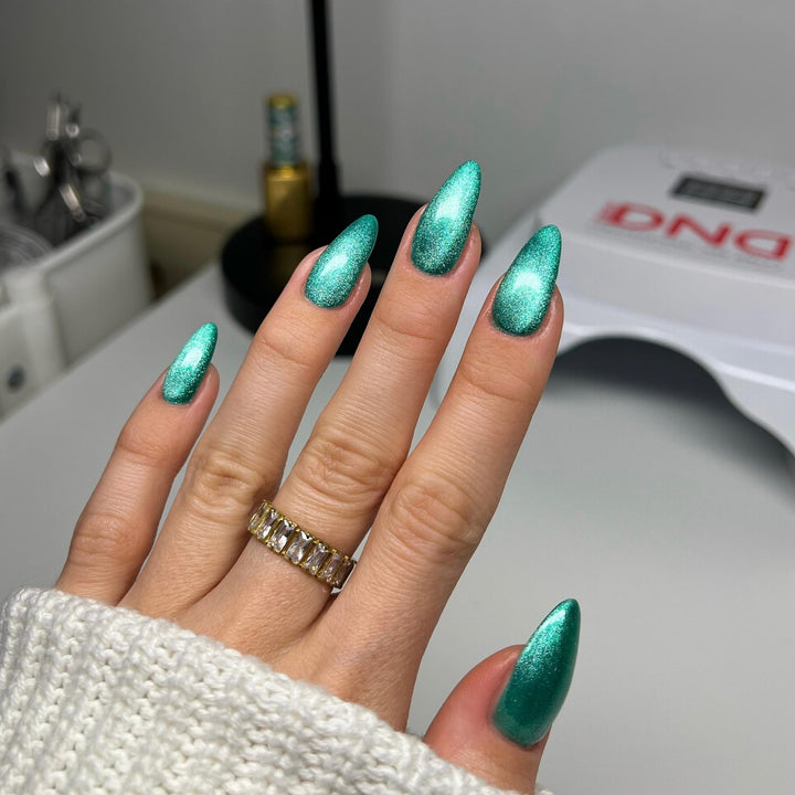 DND DIVA 9D Cat Eye Candy #20 - Leopard Mint