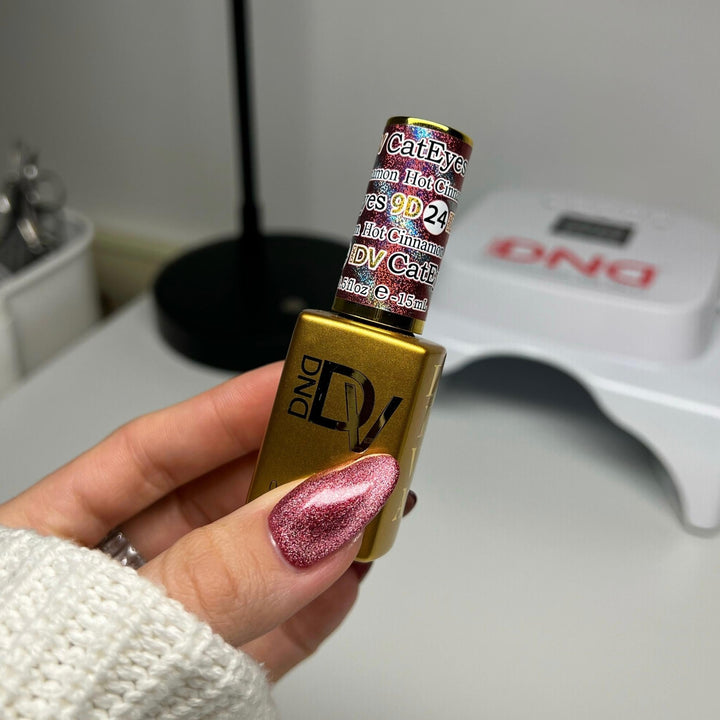 DND DIVA 9D Cat Eye Candy #24 - Hot Cinnamon