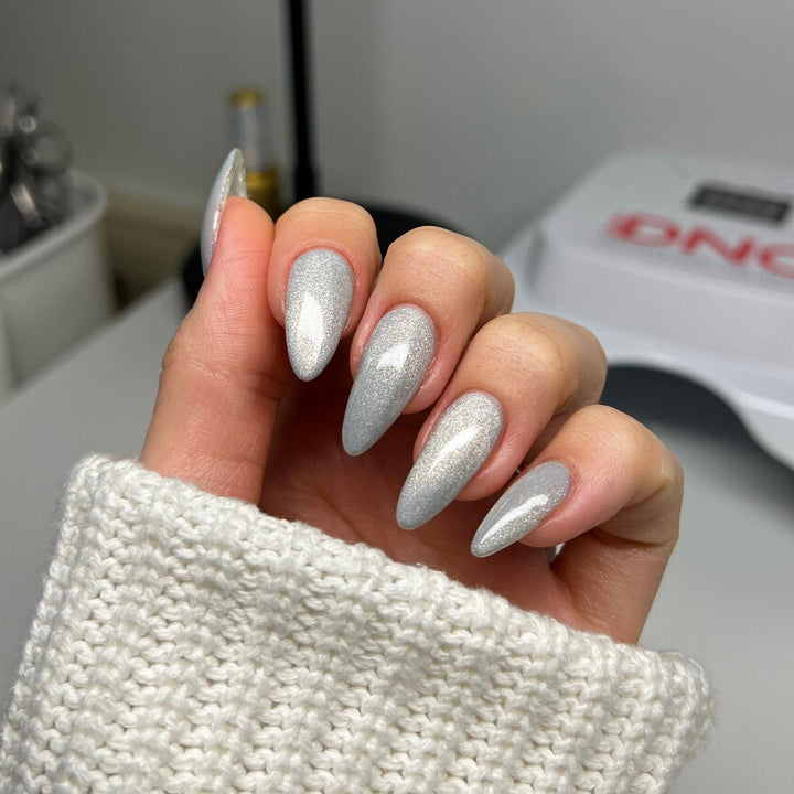 DND DIVA 9D Cat Eye Daydream #25 - Moonrise