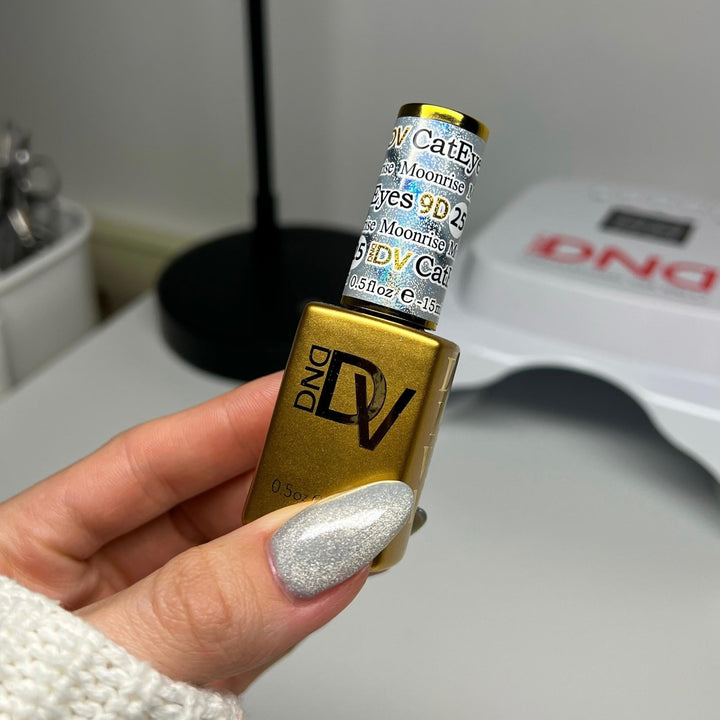 DND DIVA 9D Cat Eye Daydream #25 - Moonrise