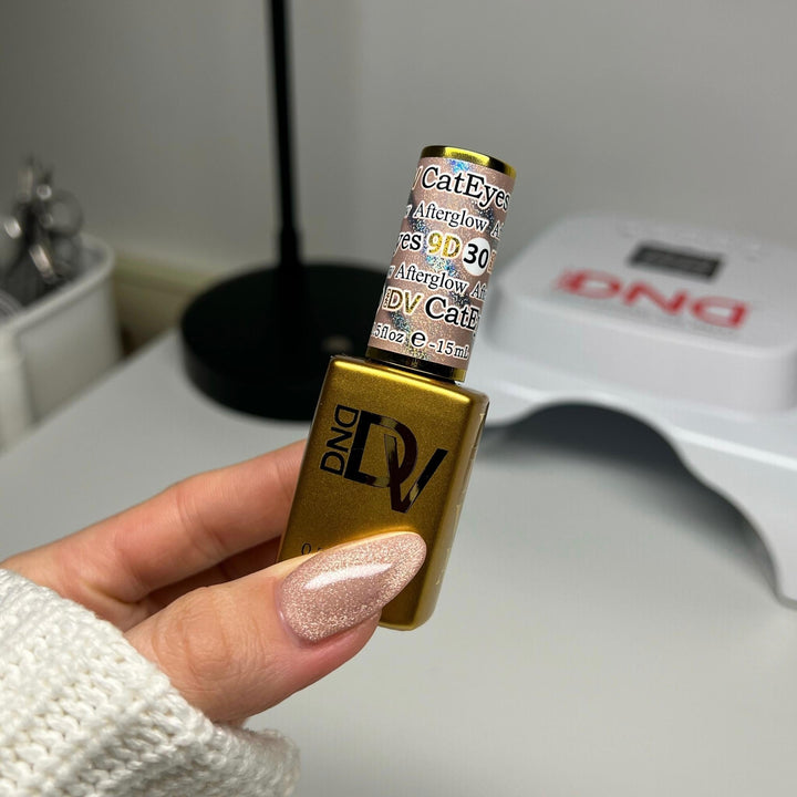 DND DIVA 9D Cat Eye Daydream #30 - Afterglow