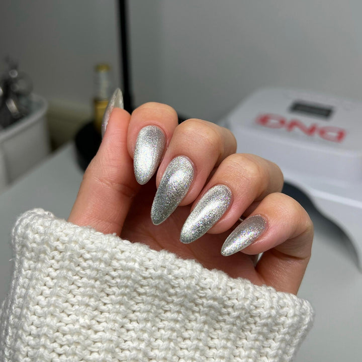 DND DIVA 9D Cat Eye Daydream #31 - Pet Diary