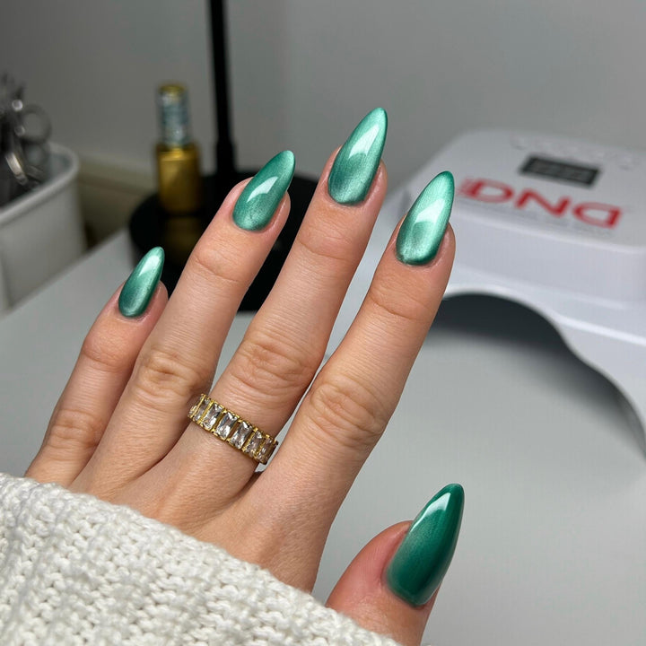 DND DIVA 9D Cat Eye Glassball #11 - Sea Glass