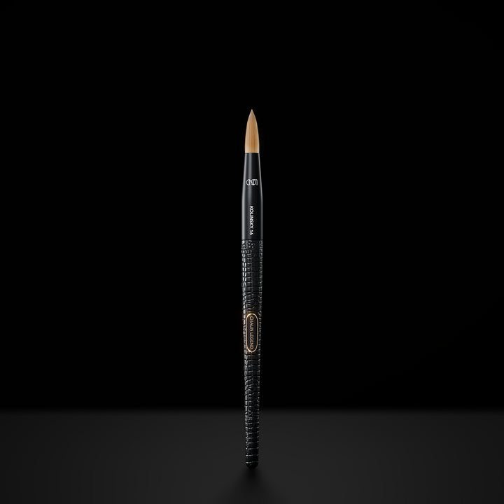 Chaun Legend LGND 100% Kolinsky Acrylic Brush #16