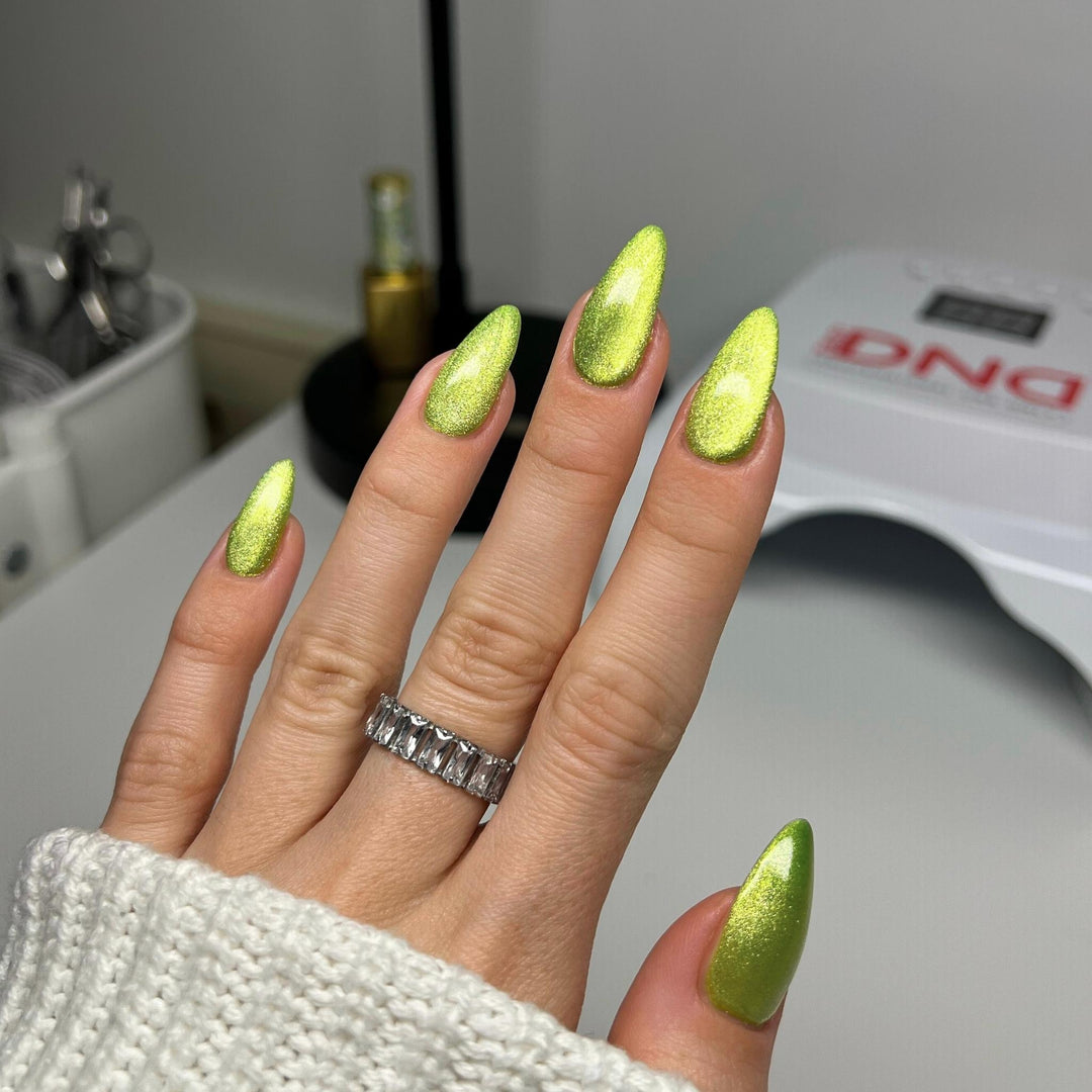 DND DIVA 9D Cat Eye Candy #15 - Lemon Whiskers