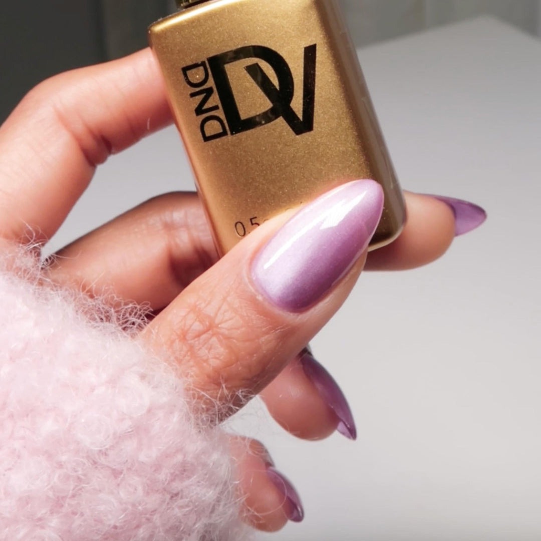 DND DIVA 9D Cat Eye Glassball #09 - Knead Affection