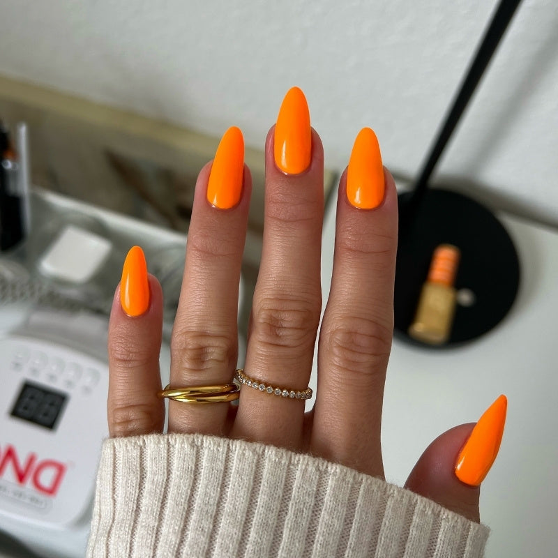 DND Perfect Orange DIVA #208