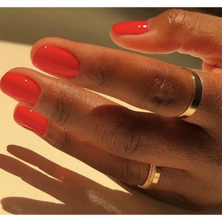 DND Red gel polish & Lacquer Duos #563